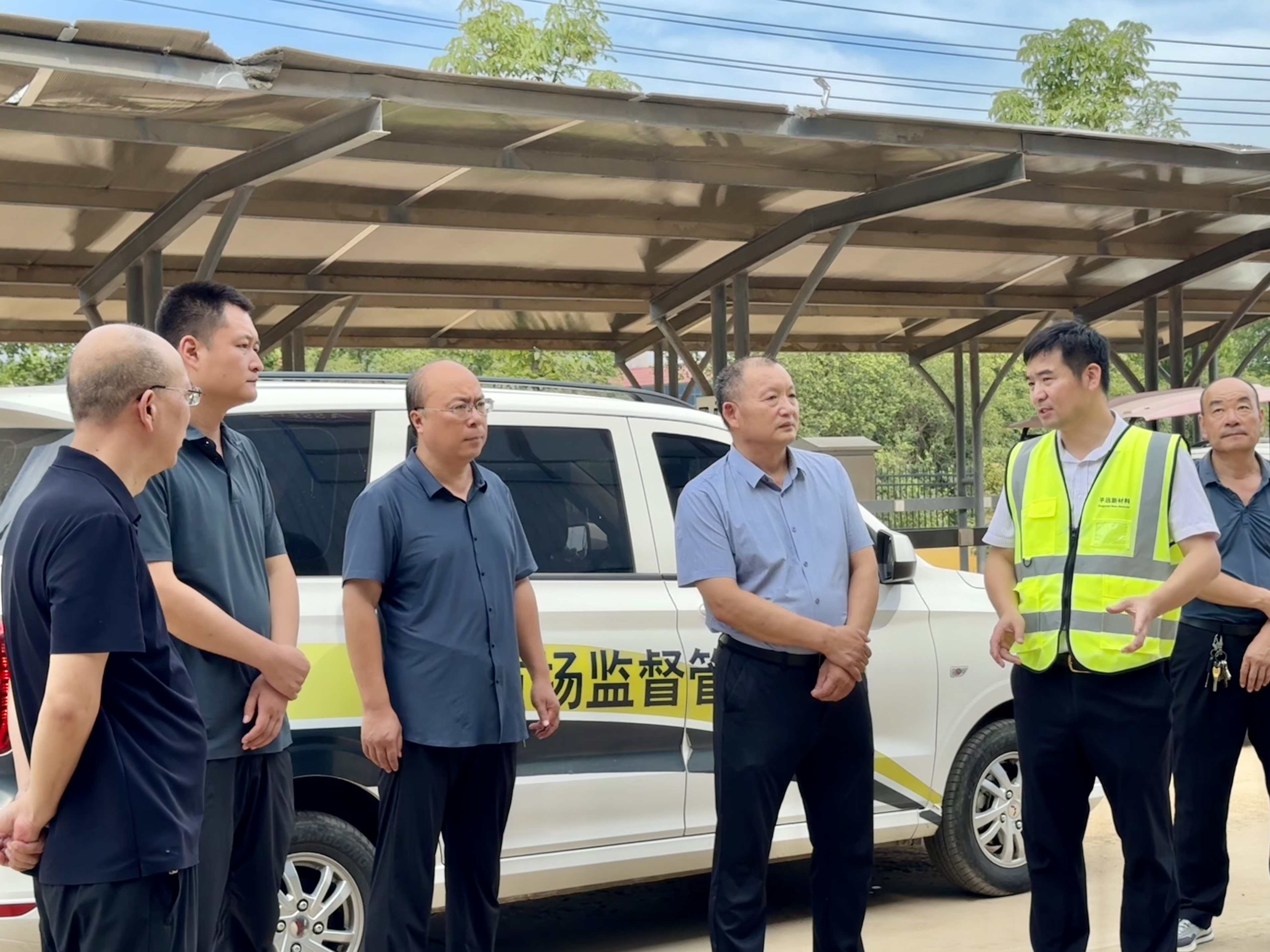 鄢陵縣市場(chǎng)監(jiān)督管理局來(lái)公司幫扶指導(dǎo)